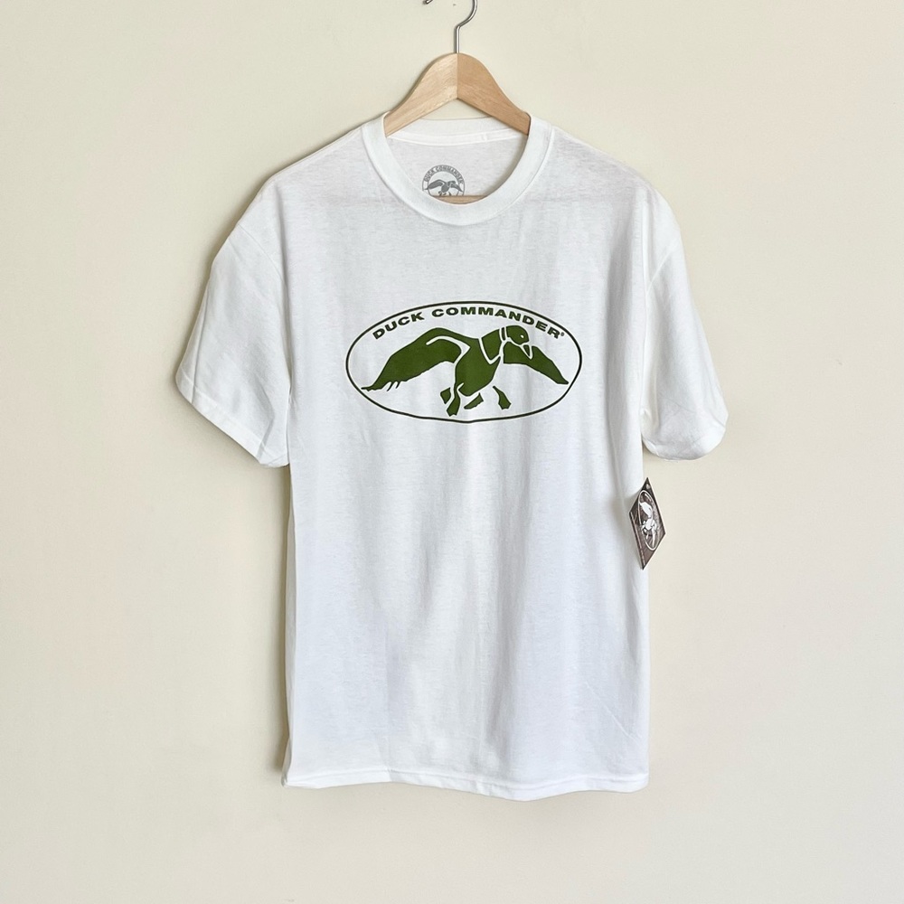 NEW Duck Commander Green Logo Graphic White T Shirt Men’s size Large